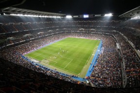 国际足联世界杯2026-上帝视角再现！德布劳内关键助攻引爆热议，王者归来的脚步无人能挡